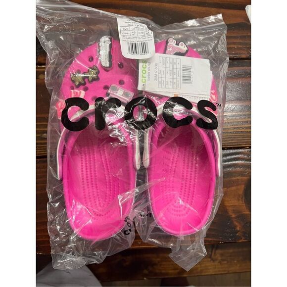 Barbie x Crocs Classic Clog “Electric Pink” Size Women's 7 still in bag